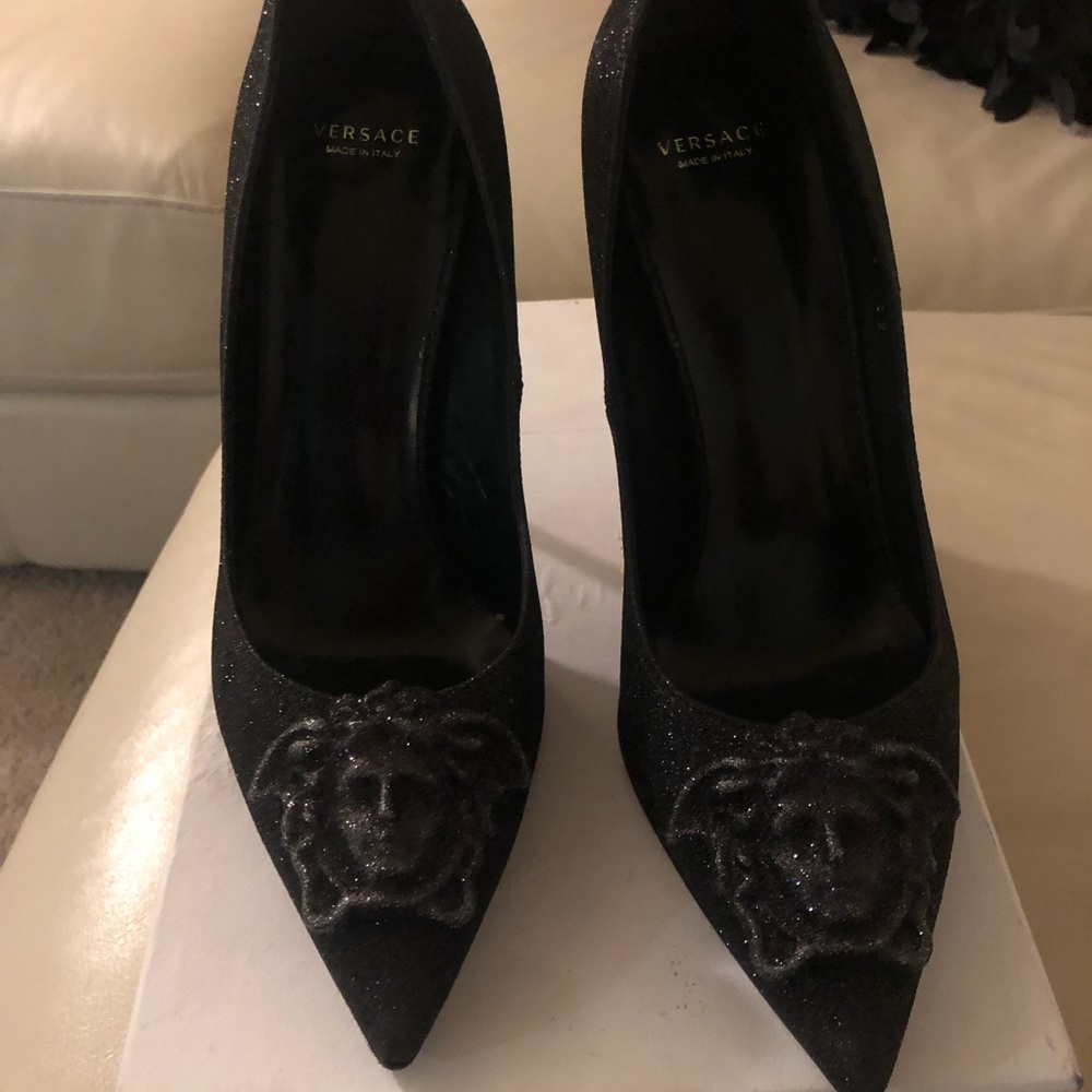 Versace heels - Picture 3 of 4
